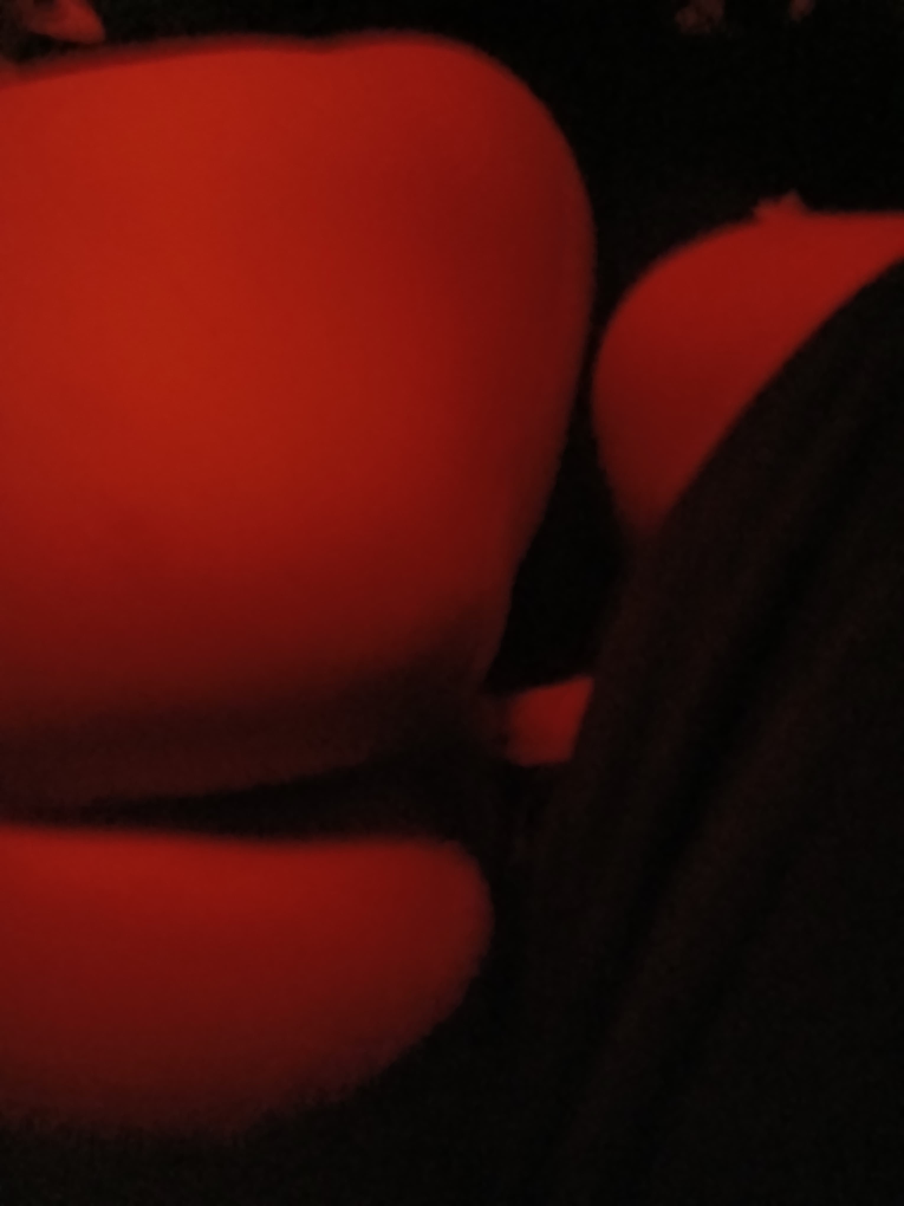 Dm for my gfs nudes a
